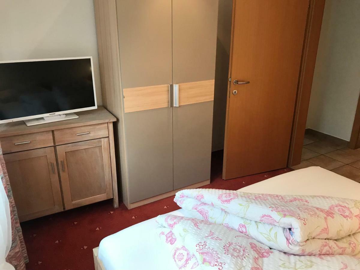 Ferienwohnung Julia Brixen im Thale Eksteriør billede